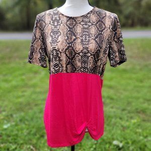 NWT Southern Stitch Snake Skin/Pink Knotted Shirt